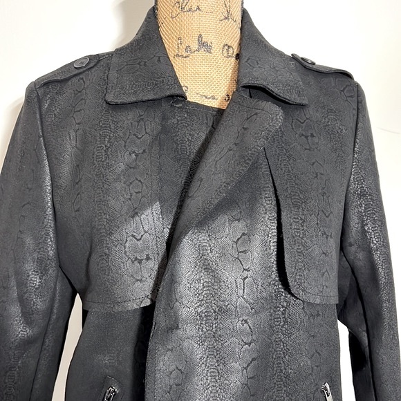 ANTHROPOLOGIE - SOLITAIRE | Black Animal Print Blazer. Sz. M - Picture 4 of 11